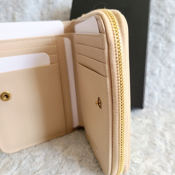 YSL Saint Laurent Beige Tiny Monogram Bi-Fold Wallet - Picture 7 of 12